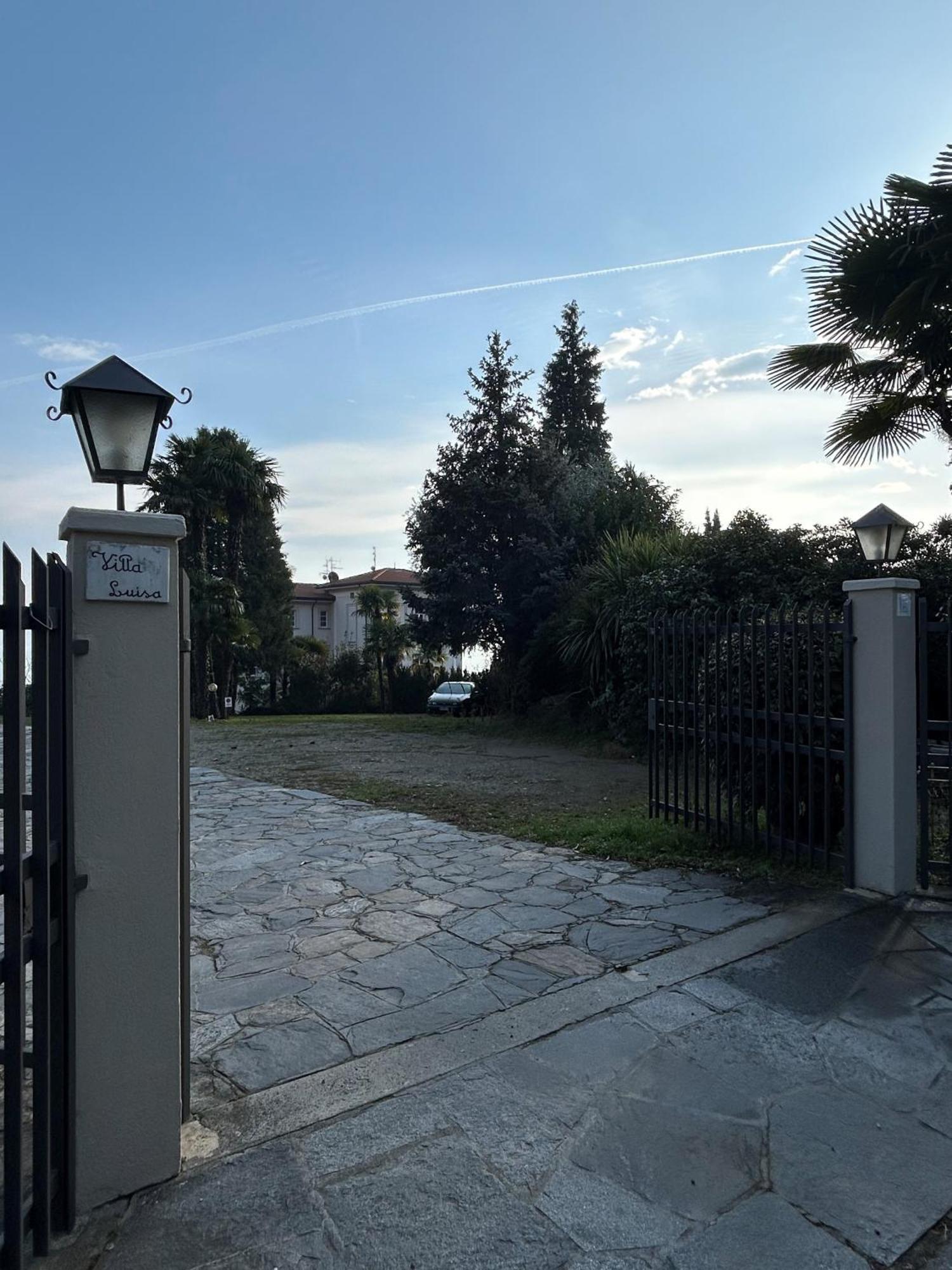 Residenza Dei Fiori Aparthotel Cannero Riviera Luaran gambar