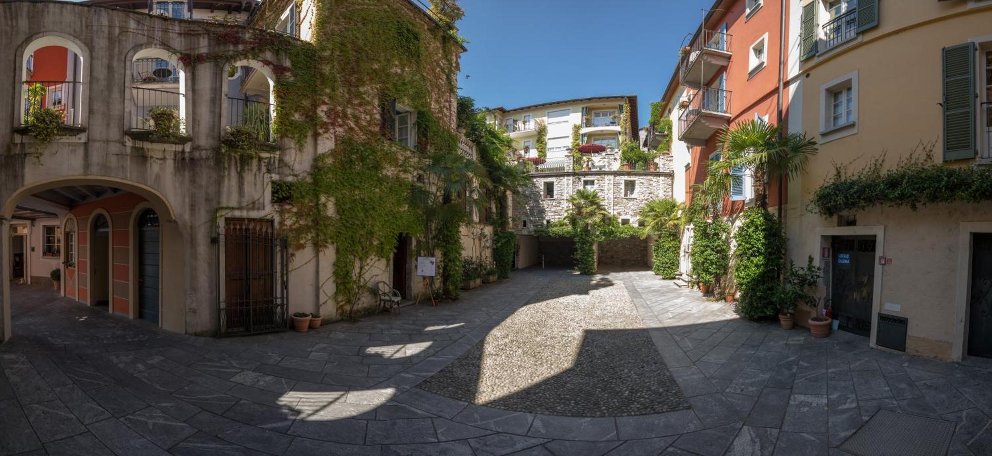 Residenza Dei Fiori Aparthotel Cannero Riviera Luaran gambar