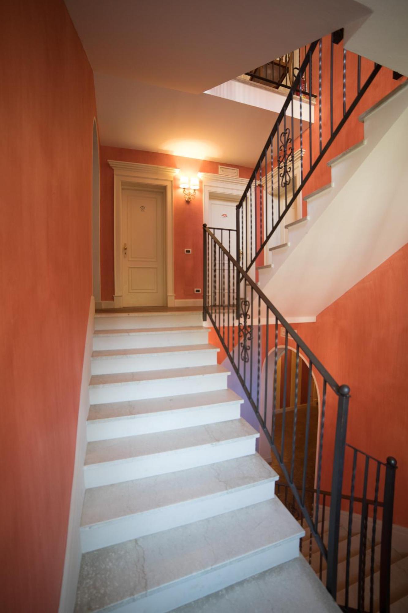 Residenza Dei Fiori Aparthotel Cannero Riviera Luaran gambar