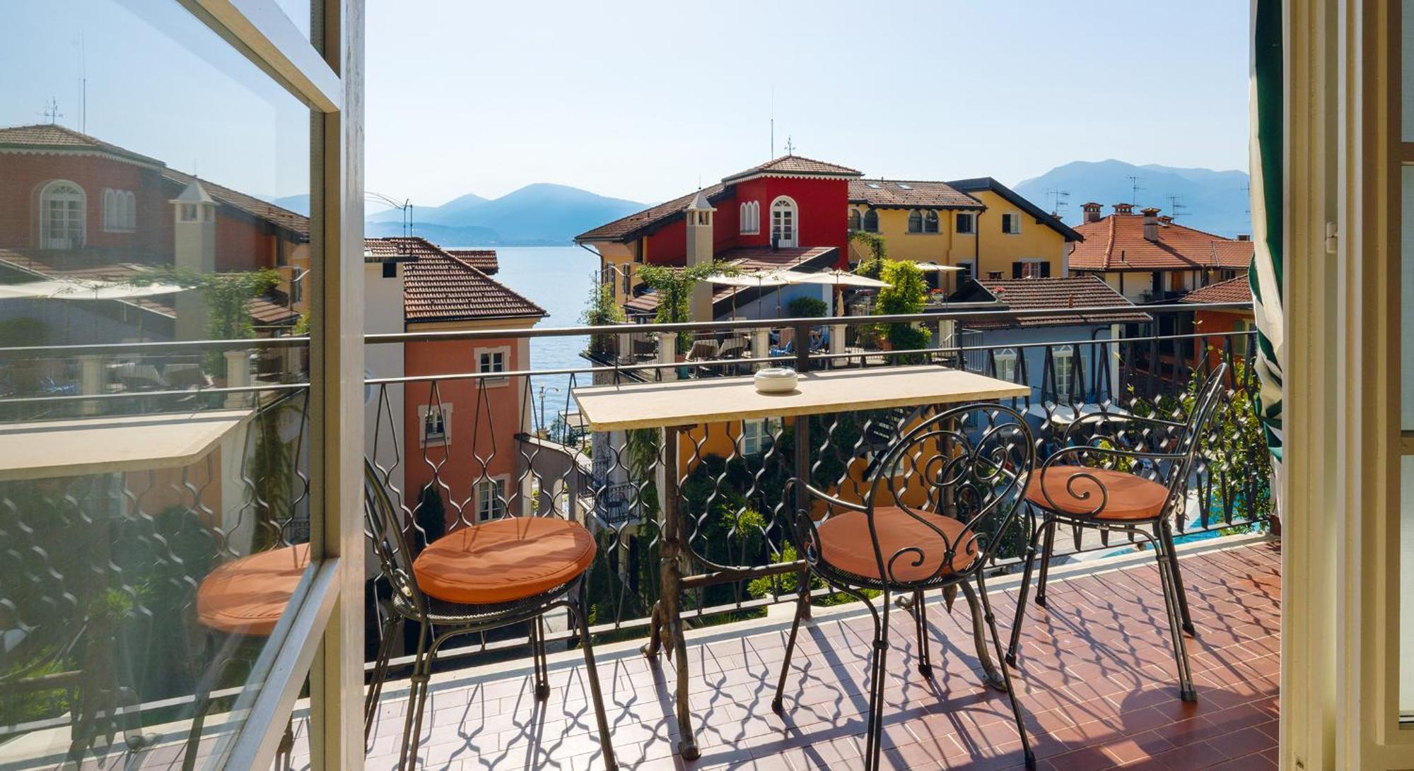 Residenza Dei Fiori Aparthotel Cannero Riviera Luaran gambar
